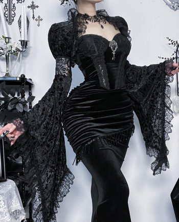 Dark Velvet Queen